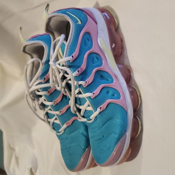 Nike Air VaporMax Plus Easter - Picture 1 of 8